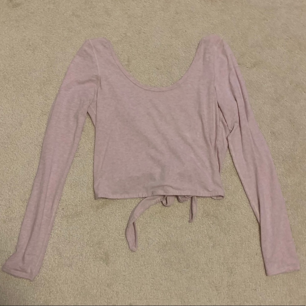 Lululemon it’s a tie long sleeve